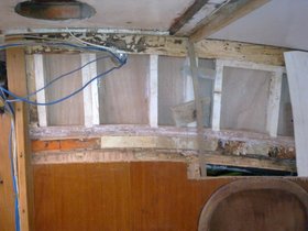 030320131320 leudo interno paratia.jpg
